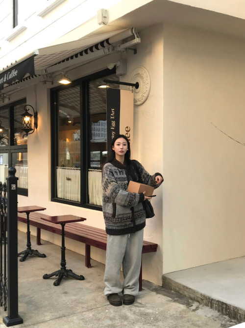 Áo len đệm Curve Wellon 6