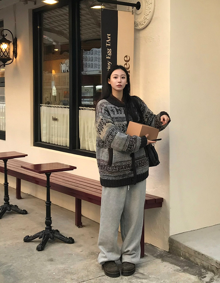 Quần nỉ ống rộng ấm áp-02